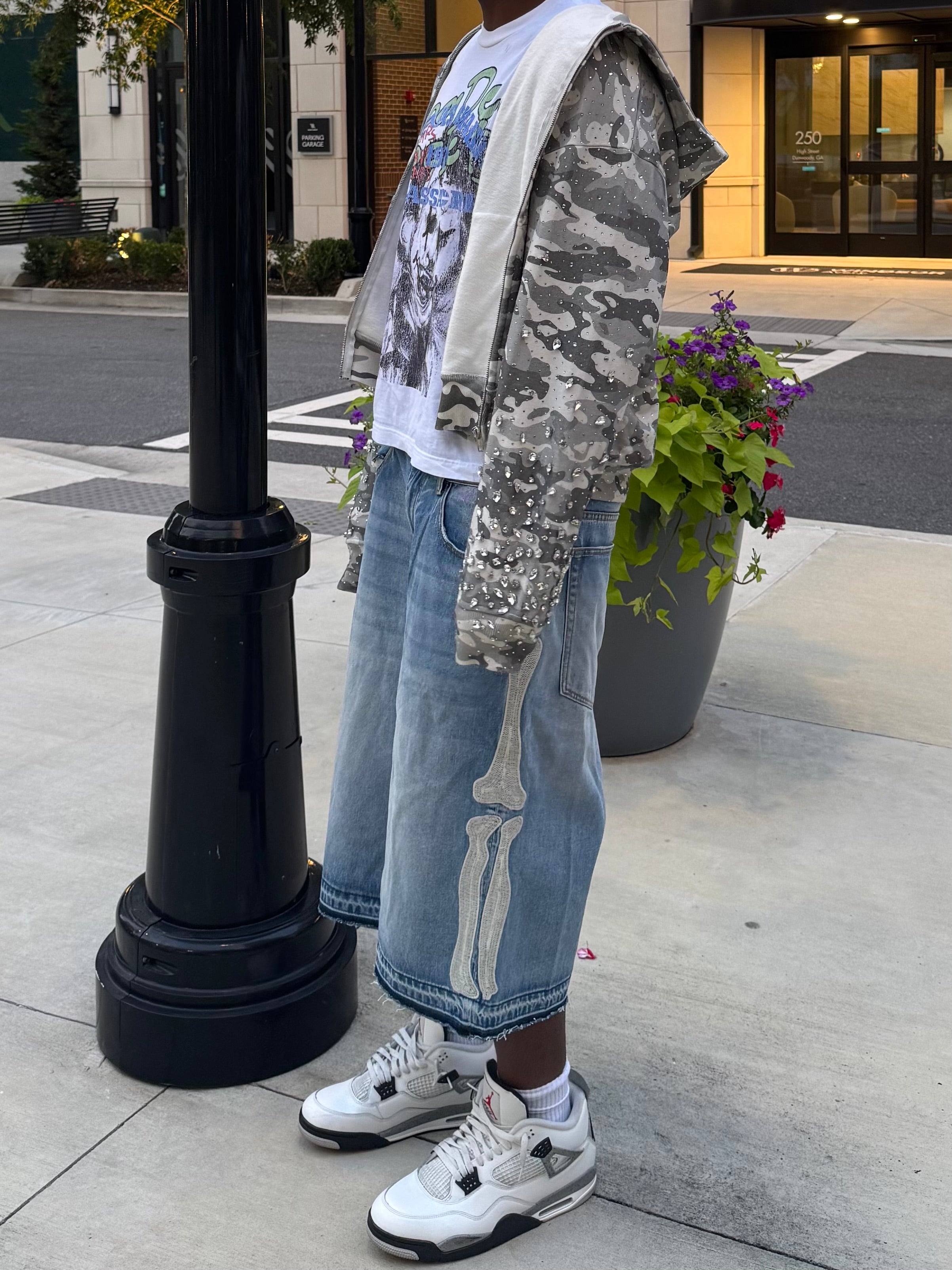 AVALANCHE ZIP UP